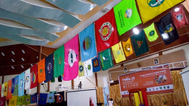 Bentangan Bendera Organisasi Warnai Keragaman TWKM 28