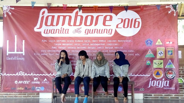 Srikandi Mapagama UGM di Jambore Wanita & Gunung (WG) 2016 Jogjakarta
