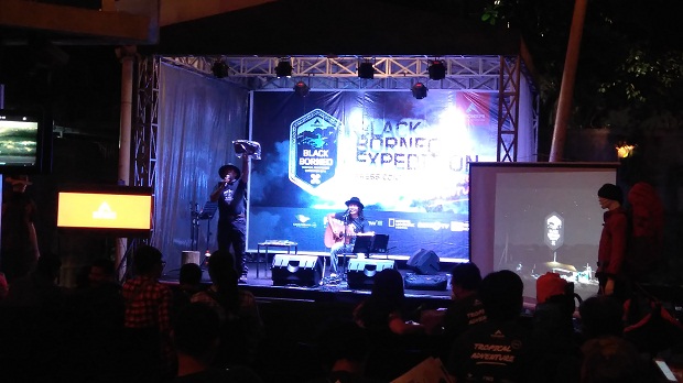 - Prees Conference Eiger Black Borneo Expedition dihadiri oleh tim Eiger Black Borneo Expedition serta Undangan dari berbagai media. Salah satunya kedaipena.com bertempat di Rolling Stones Cafe Jakarta, (31/10/16). WARTAPALAINDONESIA/Irwan Nopiyanto