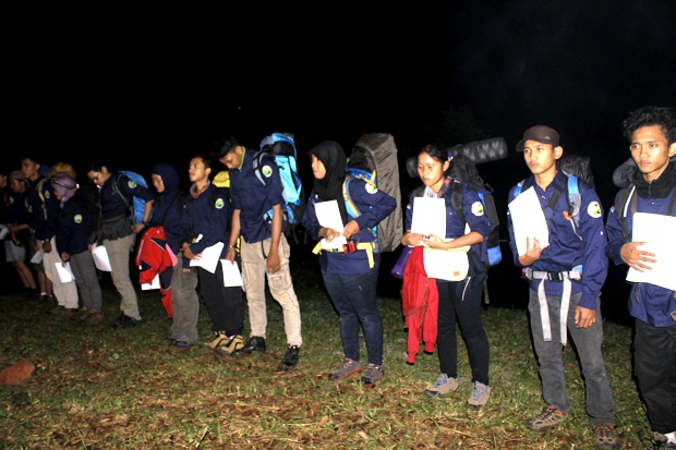Suasana Pendidikan Dasar dan Malam Keakraban (Dikrab) Cekakpala angkatan ke-II, Sukabumi 6-7 Januari 2017. WARTAPALAINDONESIA/ Abdul Latif